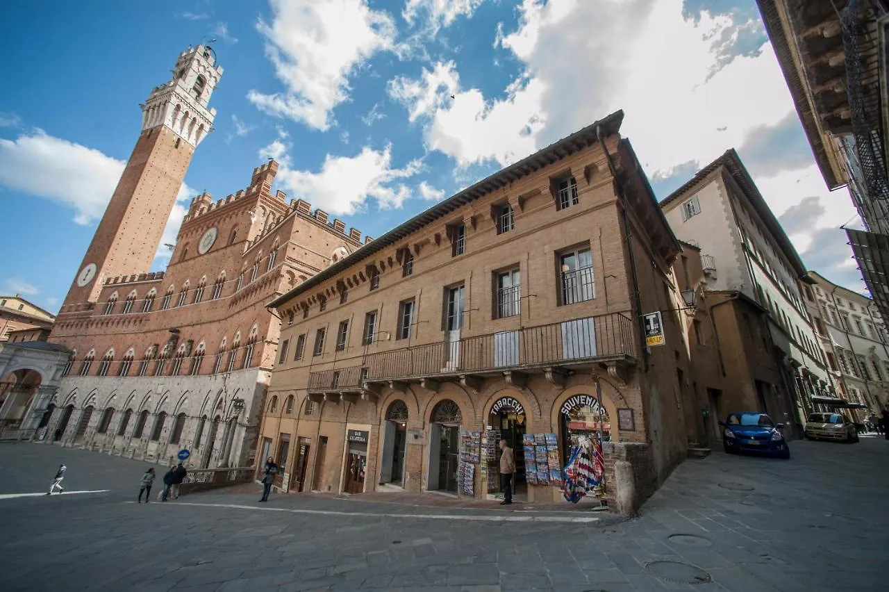 فندق Palazzo Del Papa سيينا بيت ضيافة